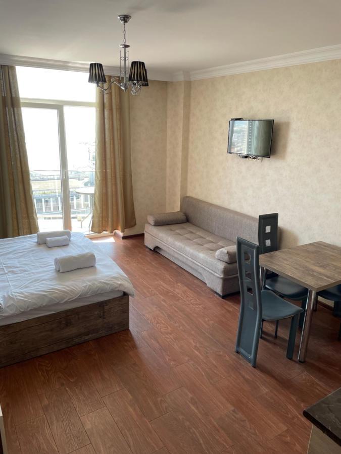 Lulu Apartment Μπατούμι Εξωτερικό φωτογραφία