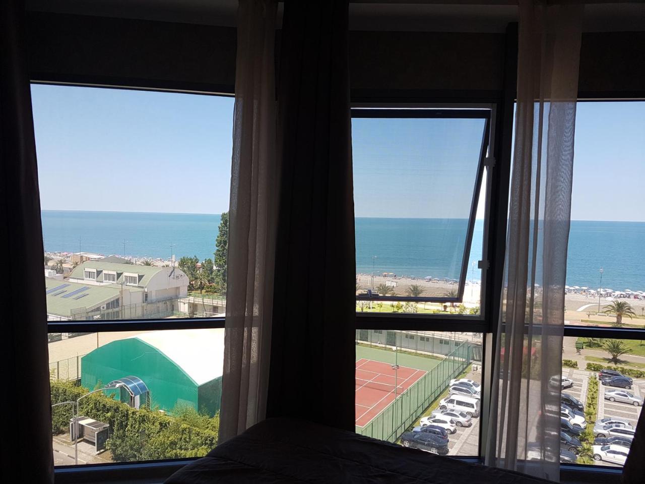 Lulu Apartment Μπατούμι Εξωτερικό φωτογραφία